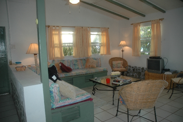 Big Apple--Living Room 